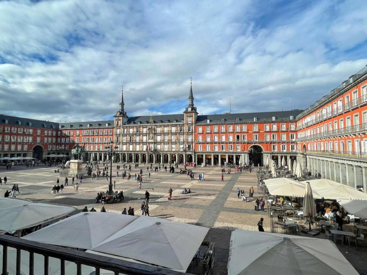 Plaza Mayor Madrid Exterior foto